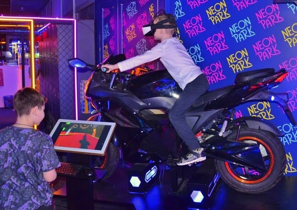 Neonpark 29