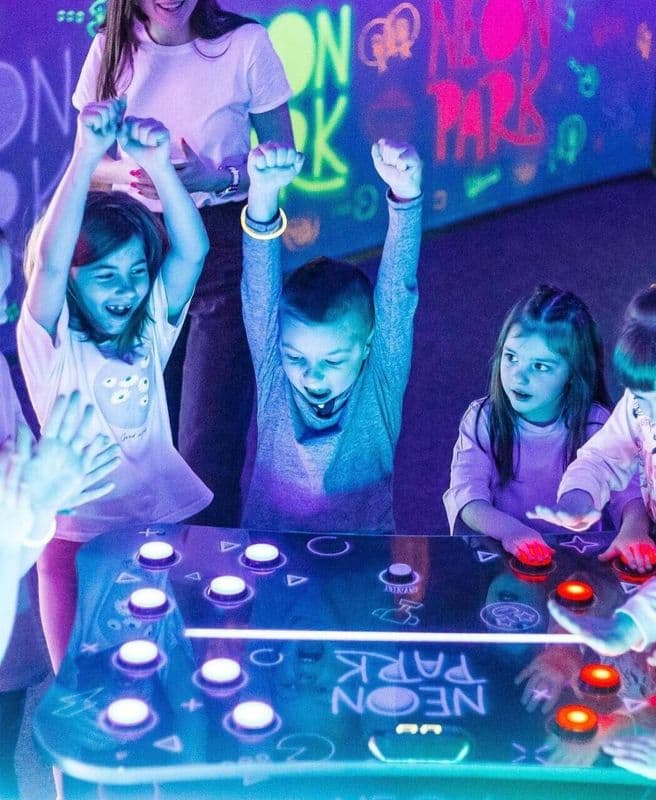 Neonpark 11