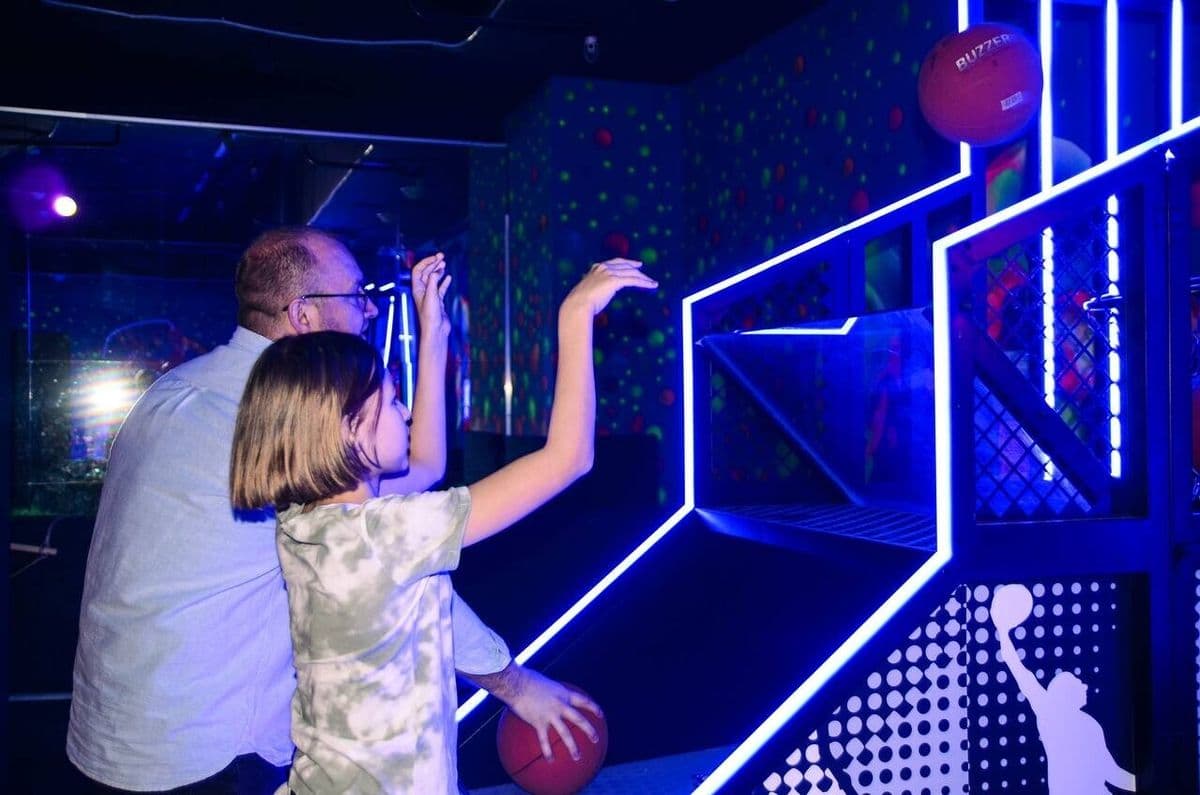 Neonpark 27