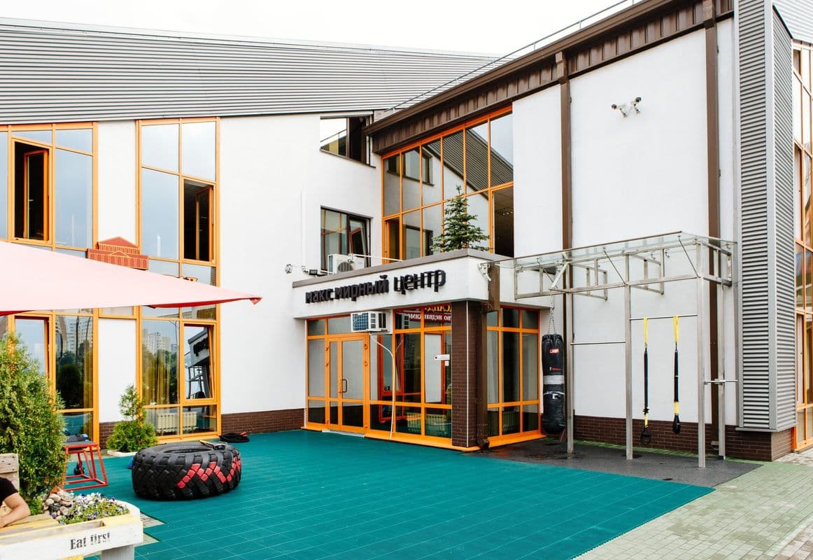 Max Mirnyi Center 6