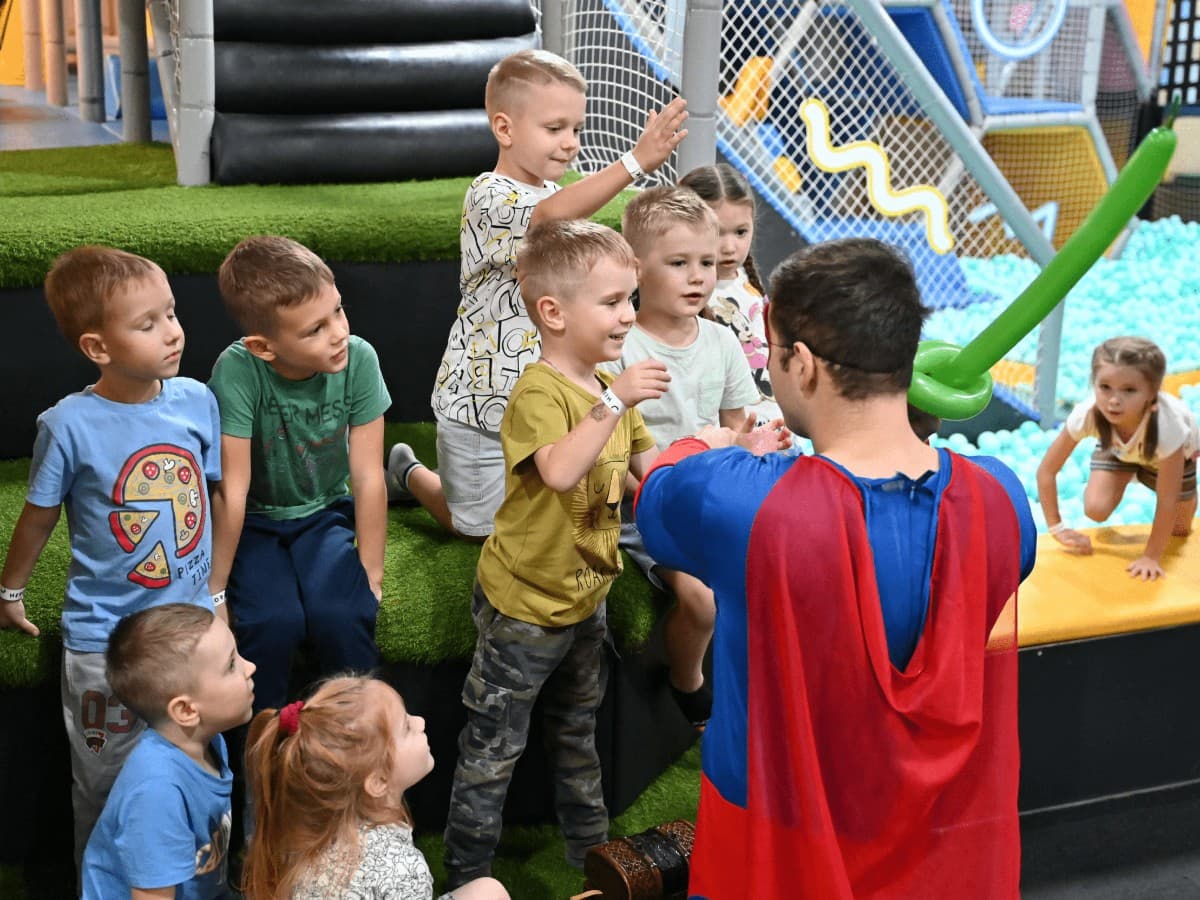 День рождения на батутах в Hero Park 2