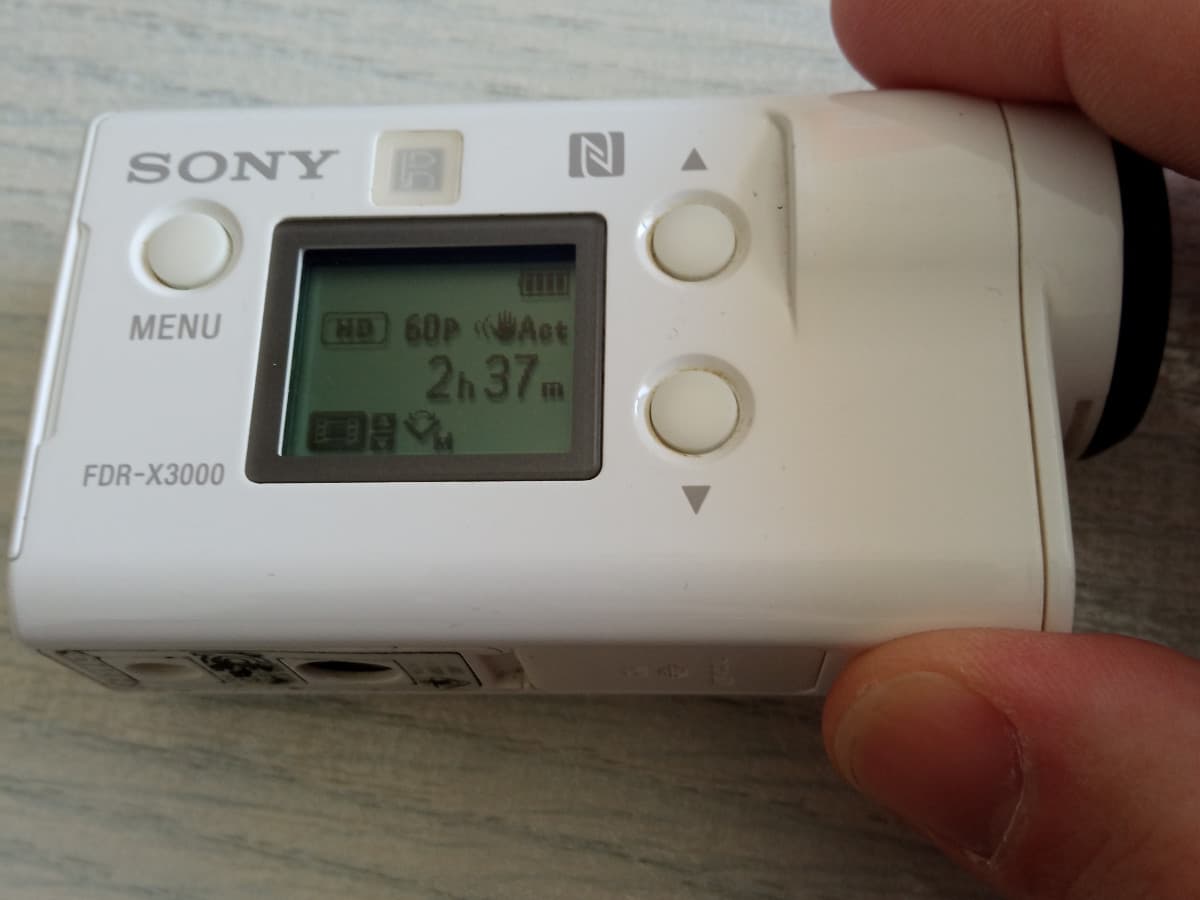 Экшн-камера Sony FDR X3000 1