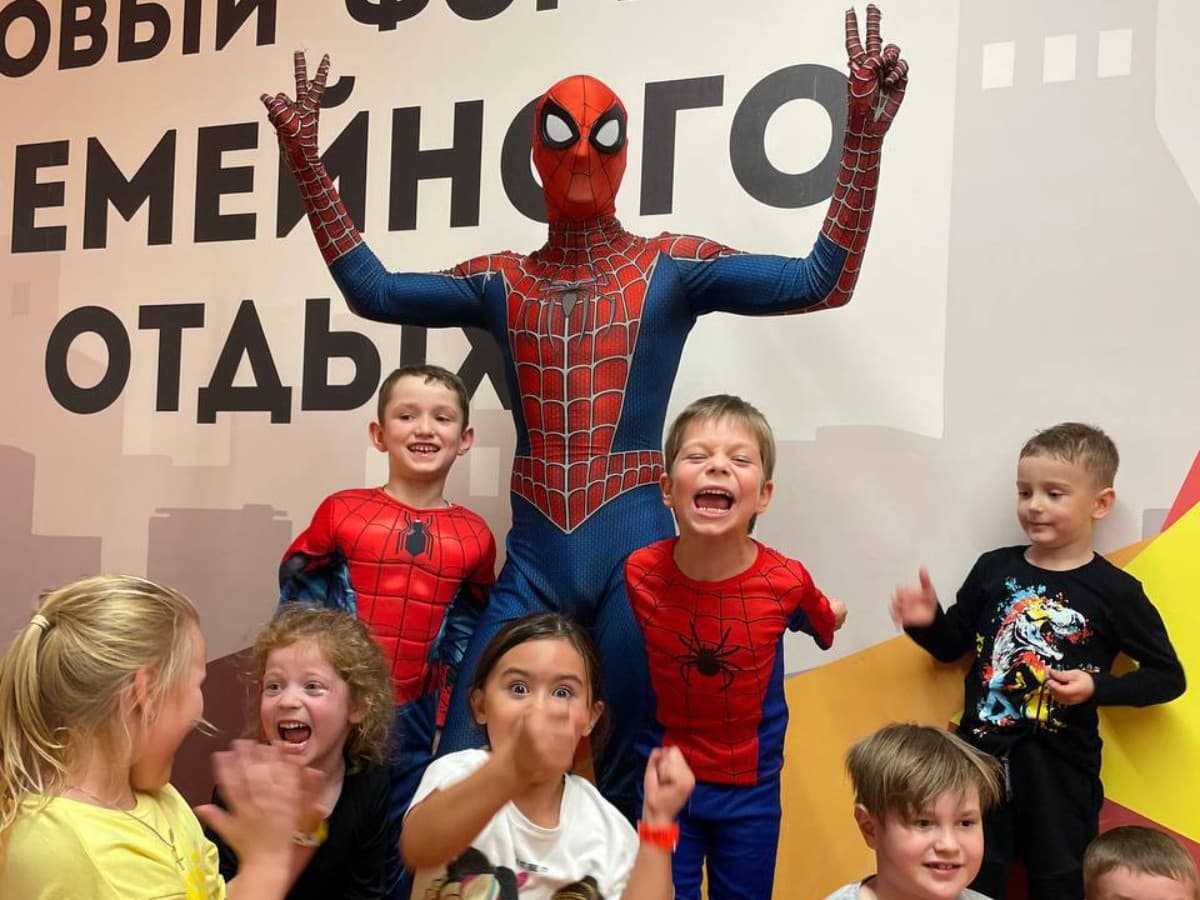 Выпускной на батутах в Flash Park 3