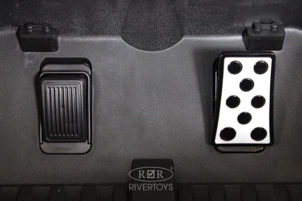 Детский автомобиль RiverToys Z707ZZ 2