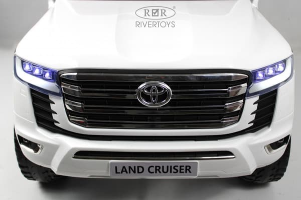 Детский автомобиль RiverToys Toyota Land Cruiser 300 / L999LL 10