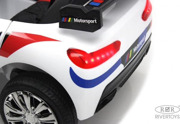 Детский автомобиль RiverToys F444FF 7