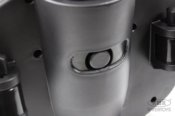 Детский автомобиль RiverToys Toyota Land Cruiser 300 / Z002ZZ-A 10